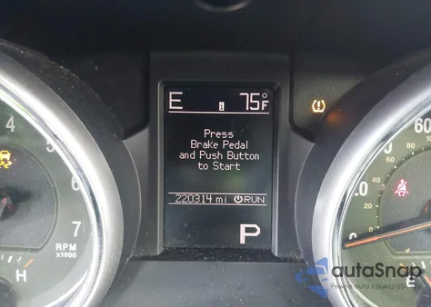 2011 Jeep Grand Cherokee Laredo из США, поврежденный, VIN 1J4RR4GG2BC646479